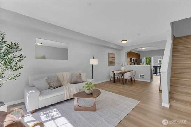 22653 Alder Crest Lane, Redmond, WA 98053