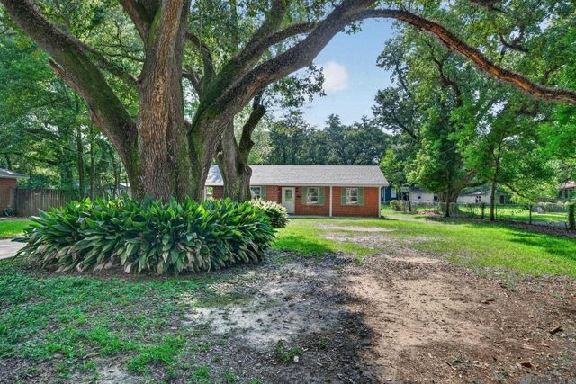 4615 41st St, Zachary, LA 70791
