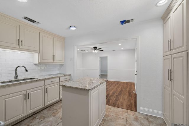 4615 41st St, Zachary, LA 70791