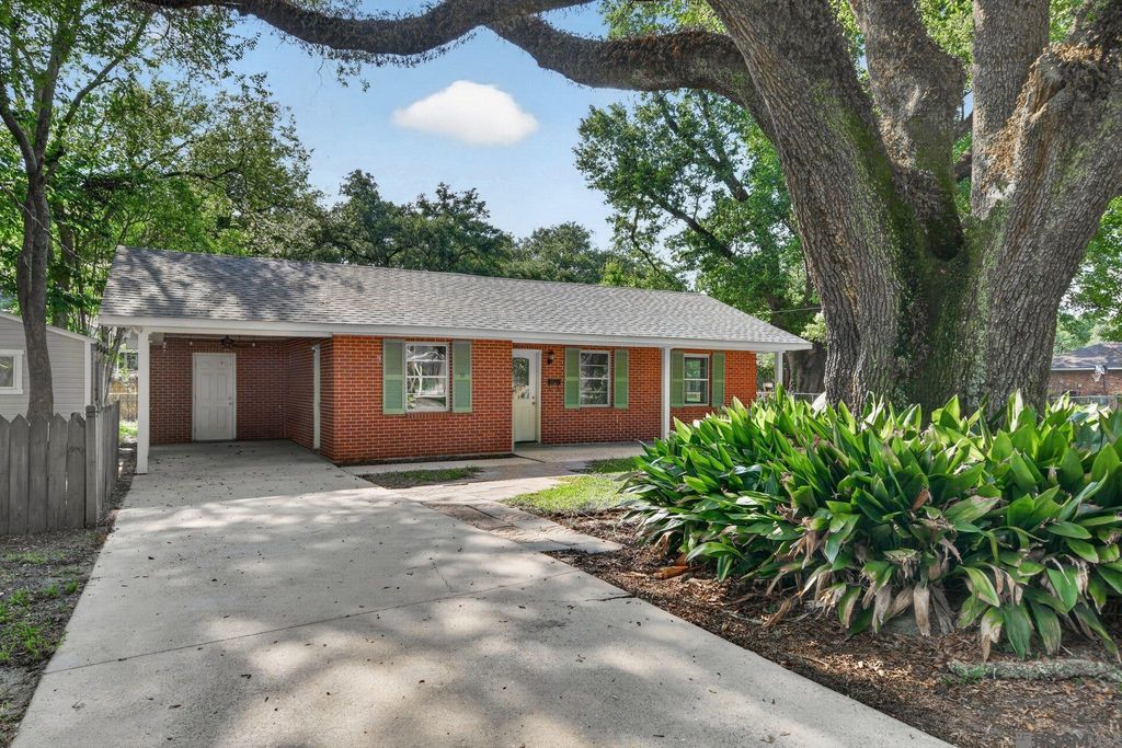 4615 41st St, Zachary, LA 70791