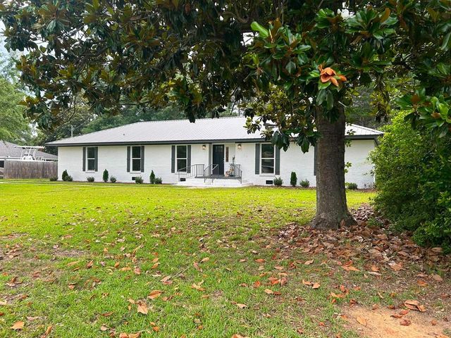 1804 Azure Drive, Dothan, AL 36303
