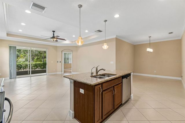 2304 OAKLEY GREEN DRIVE 61, Sun City Center, FL 33573