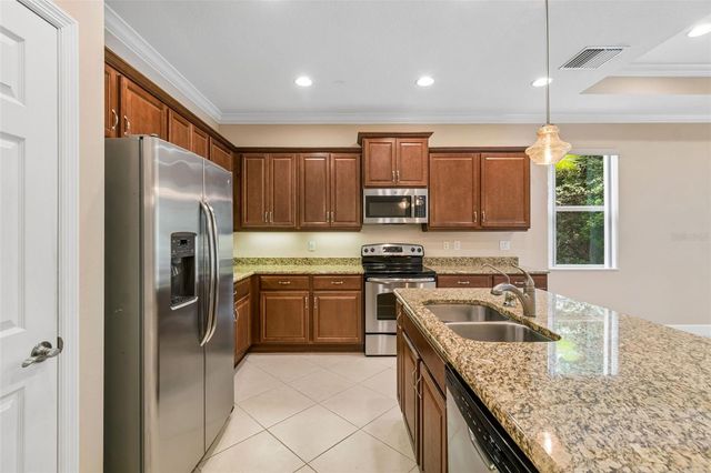 2304 OAKLEY GREEN DRIVE 61, Sun City Center, FL 33573
