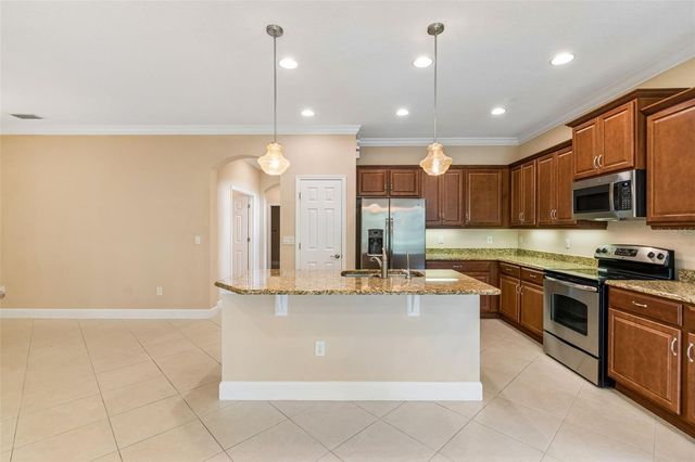 2304 OAKLEY GREEN DRIVE 61, Sun City Center, FL 33573