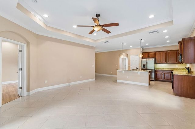 2304 OAKLEY GREEN DRIVE 61, Sun City Center, FL 33573