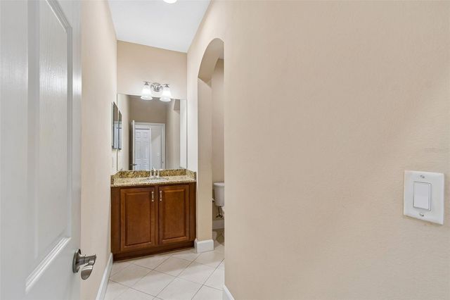 2304 OAKLEY GREEN DRIVE 61, Sun City Center, FL 33573