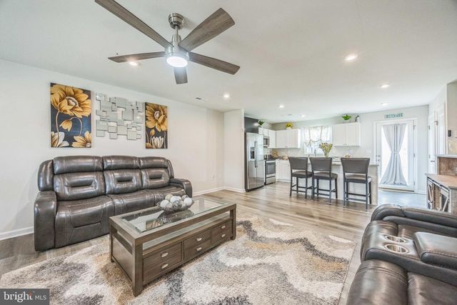 32 MUDSTONE RD, Dover, DE 19904