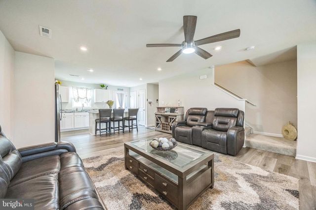 32 MUDSTONE RD, Dover, DE 19904