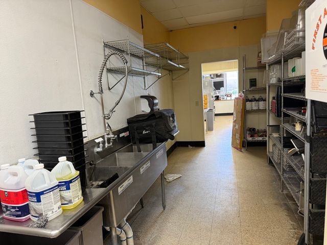 260 S Randall Road, Algonquin, IL 60102