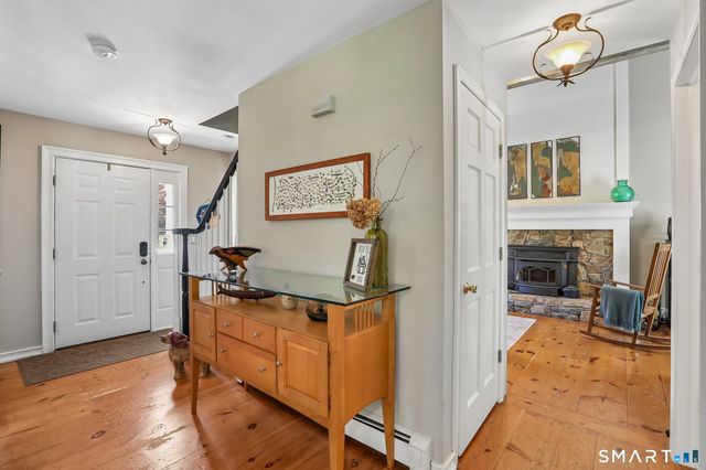 6 McNulty Drive, New Milford, CT 06776