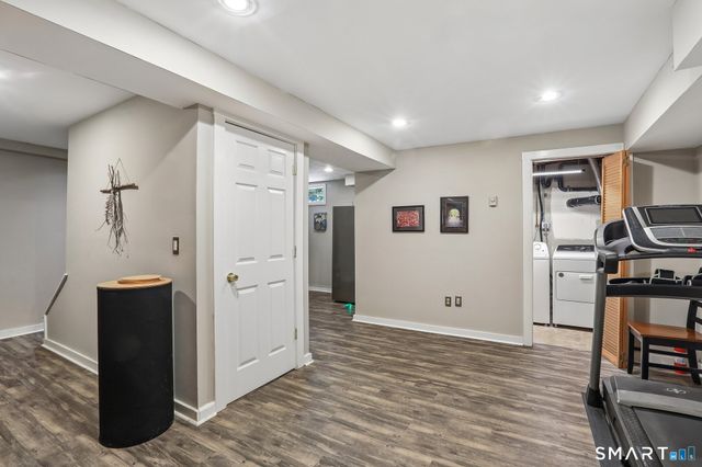 6 McNulty Drive, New Milford, CT 06776