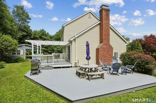 6 McNulty Drive, New Milford, CT 06776