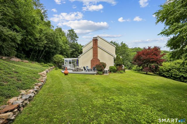 6 McNulty Drive, New Milford, CT 06776