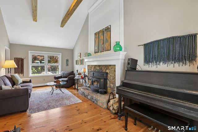6 McNulty Drive, New Milford, CT 06776