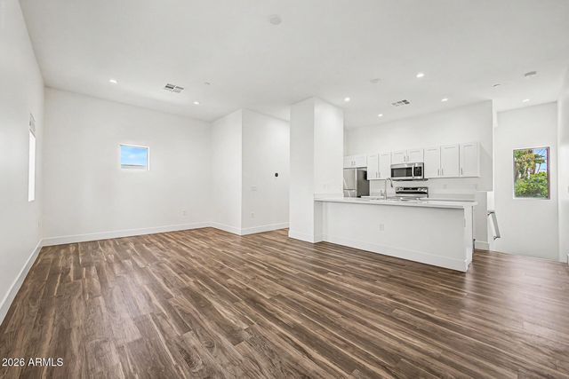 1617 W COLTER Street 20, Phoenix, AZ 85015