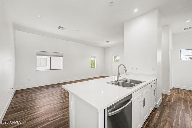 1617 W COLTER Street 20, Phoenix, AZ 85015