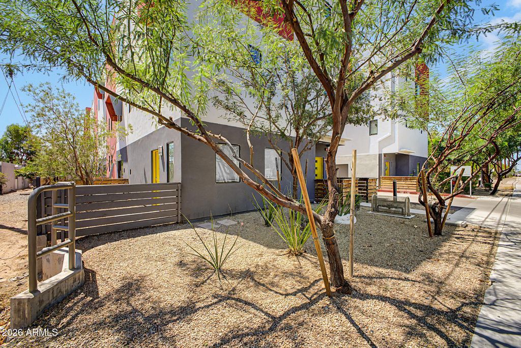 1617 W COLTER Street 20, Phoenix, AZ 85015 — photo 2
