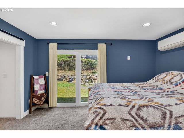 241 Ne SHEPHERD Ave, Stevenson, WA 98648