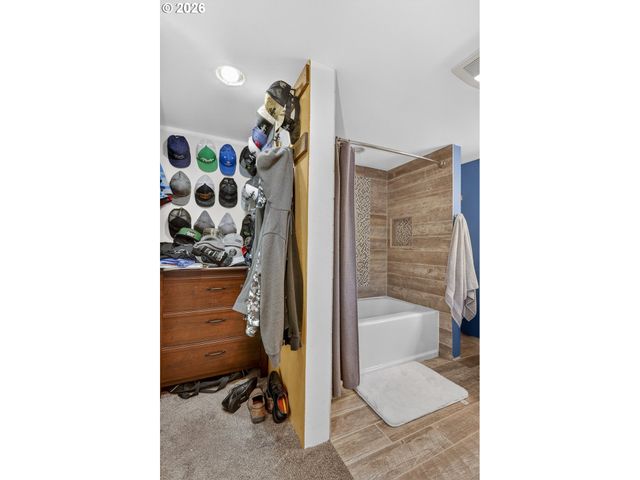 241 Ne SHEPHERD Ave, Stevenson, WA 98648