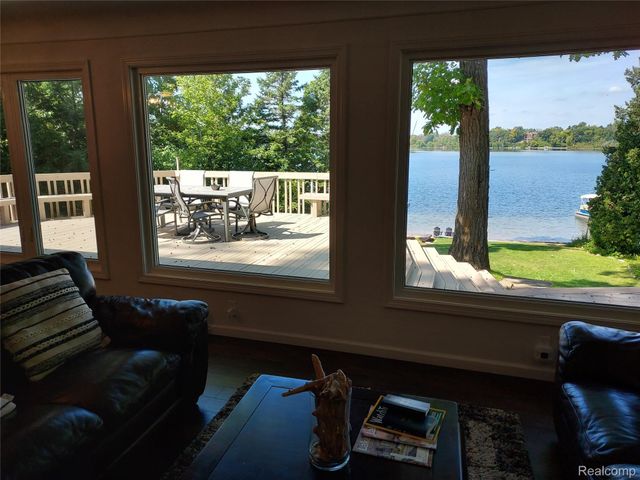 1700 Hamilton Drive, Bloomfield Hills, MI 48302