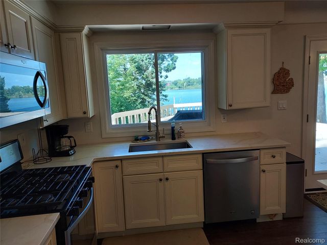 1700 Hamilton Drive, Bloomfield Hills, MI 48302