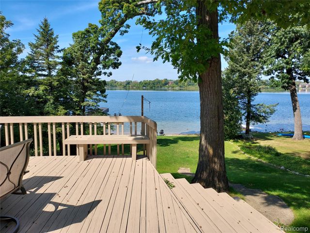 1700 Hamilton Drive, Bloomfield Hills, MI 48302