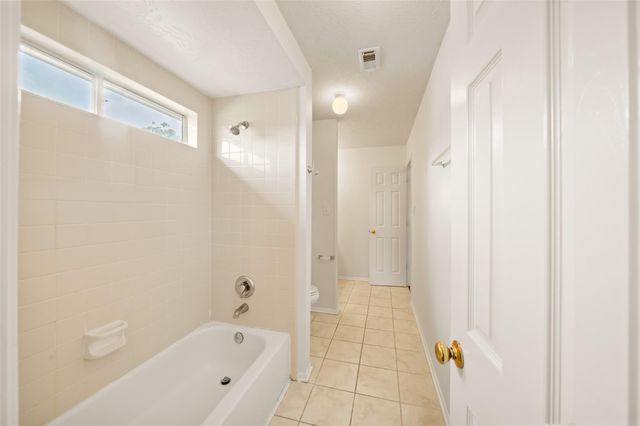 8014 Sports Haven Drive, Humble, TX 77346