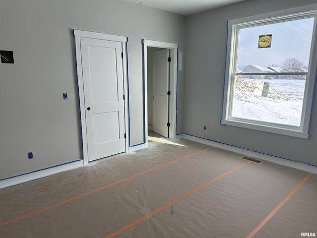 1708 E 59TH Court, Davenport, IA 52807