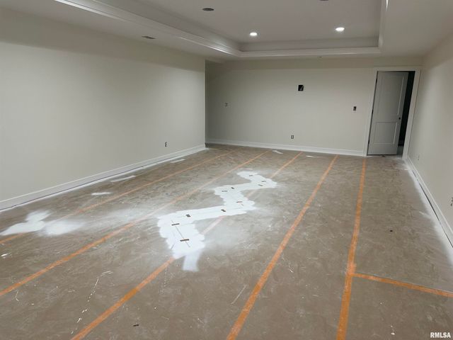 1708 E 59TH Court, Davenport, IA 52807