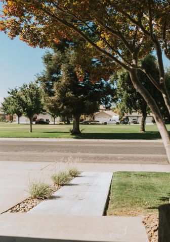 1531 Crestwood Dr, Escalon, CA 95320