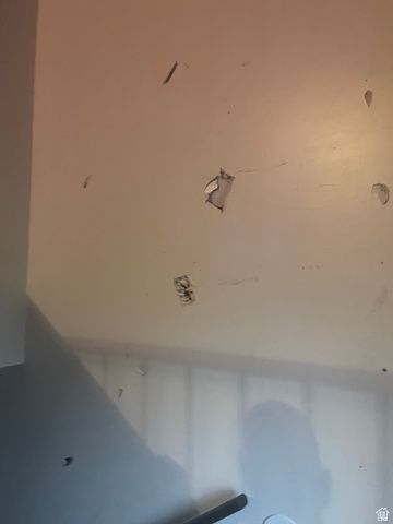 5615 S HONEYSUCKLE WAY, Salt Lake City, UT 84118