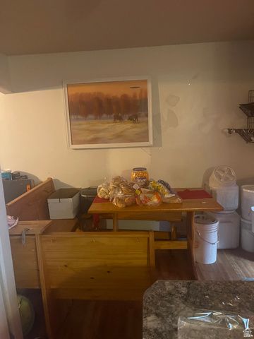 5615 S HONEYSUCKLE WAY, Salt Lake City, UT 84118