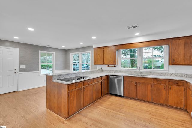 401 Southway Street, Easley, SC 29640