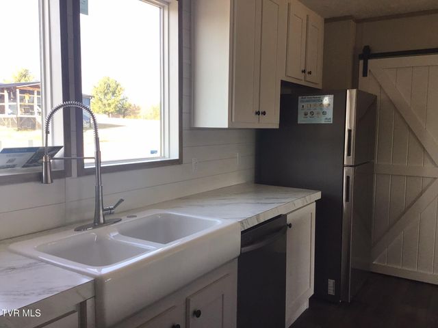 116 Shepherd North Drive, Bulls Gap, TN 37711