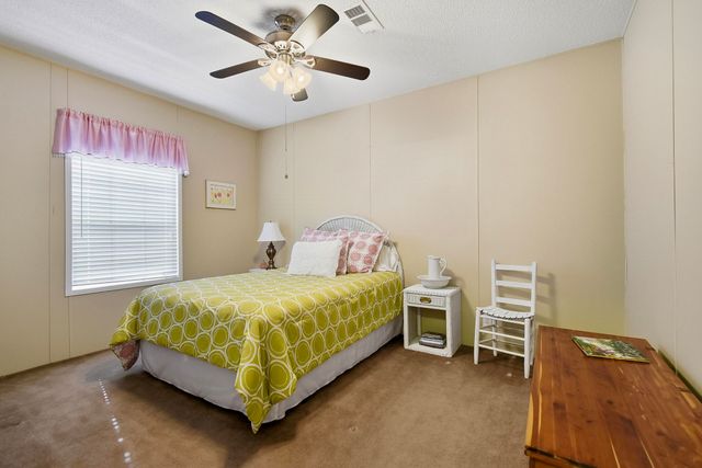 641 SE Sequoyah Trail, Lee, FL 32059