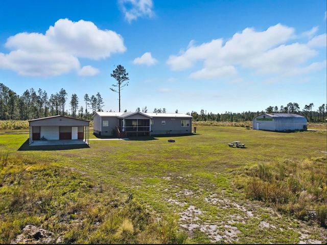 641 SE Sequoyah Trail, Lee, FL 32059