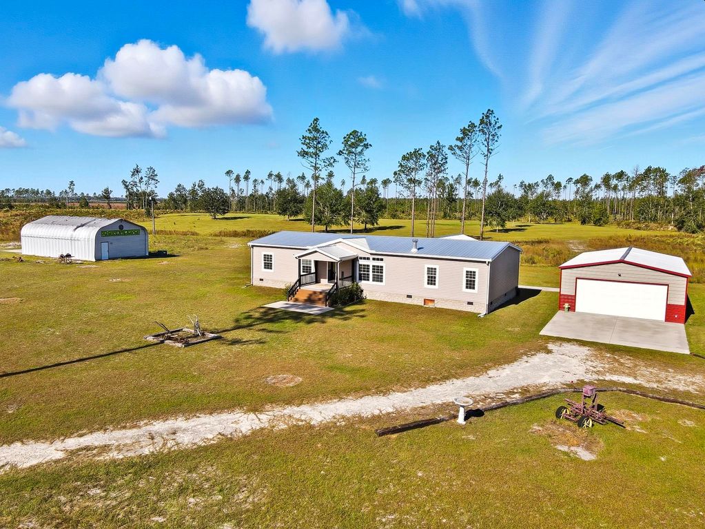 641 SE Sequoyah Trail, Lee, FL 32059