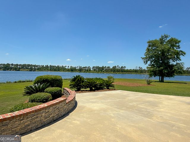 519 Thompson Level Road, Lyons, GA 30436