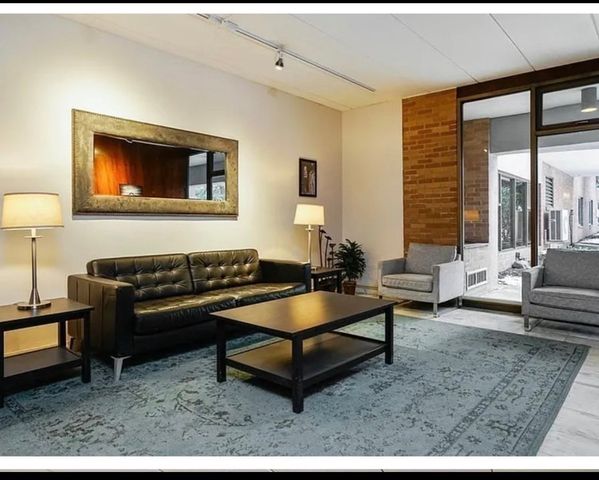 60 Pleasant St 208, Arlington, MA 02476