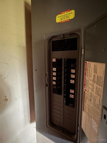 12044 Mallet Drive, Springdale, OH 45246