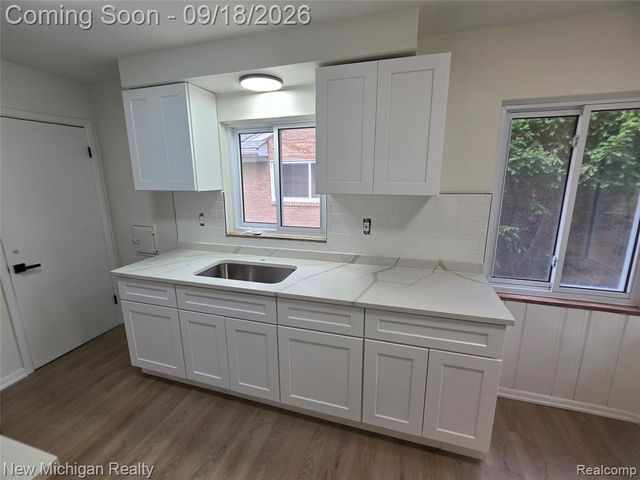24010 Rensselaer Street, Oak Park, MI 48237