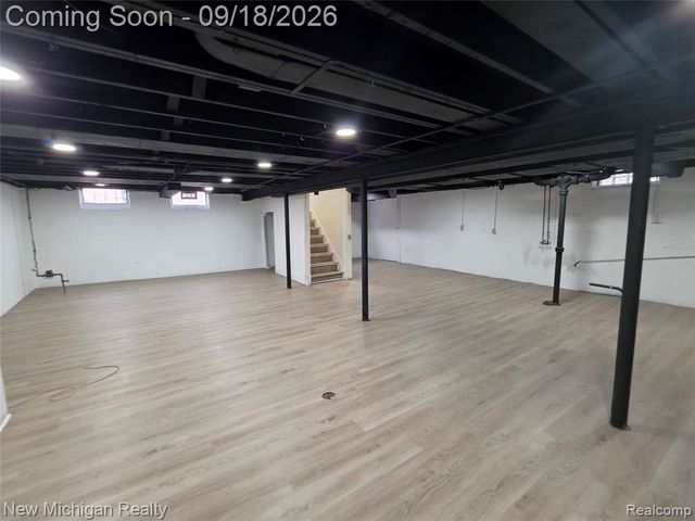 24010 Rensselaer Street, Oak Park, MI 48237