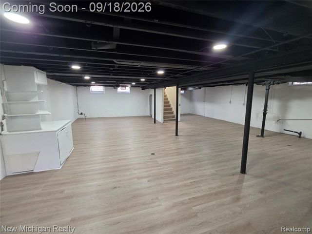 24010 Rensselaer Street, Oak Park, MI 48237