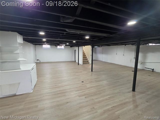24010 Rensselaer Street, Oak Park, MI 48237