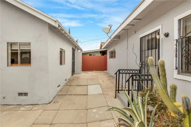506 S Kern Avenue, Los Angeles, CA 90022