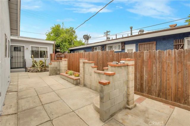 506 S Kern Avenue, Los Angeles, CA 90022