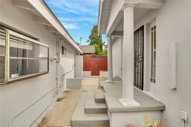 506 S Kern Avenue, Los Angeles, CA 90022