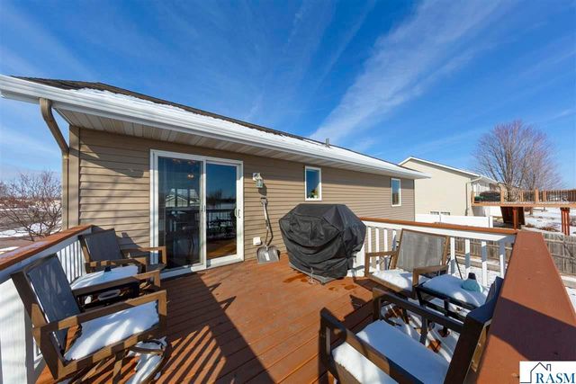 101 La Costa Court, Mankato, MN 56001