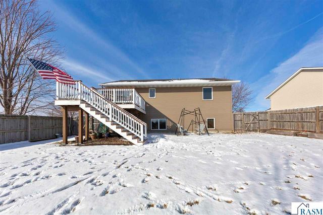 101 La Costa Court, Mankato, MN 56001