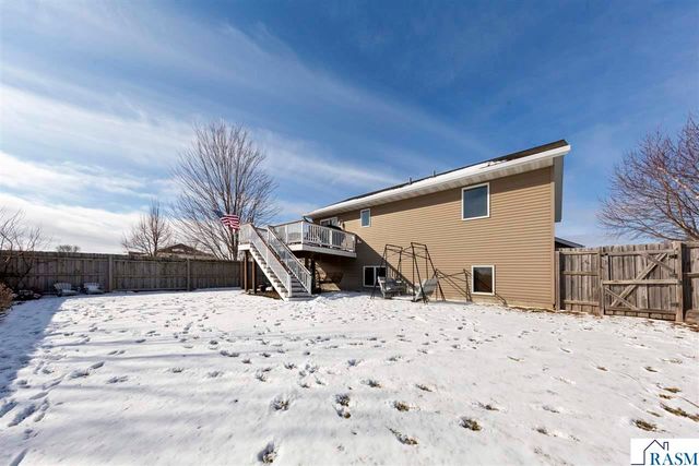 101 La Costa Court, Mankato, MN 56001